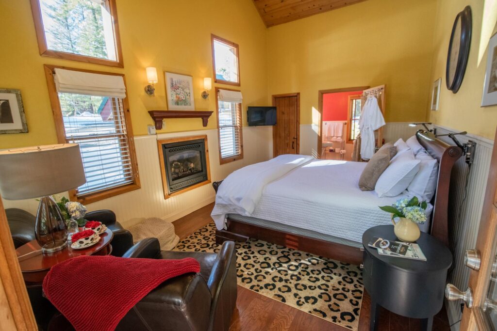 elliott house cedar king suite