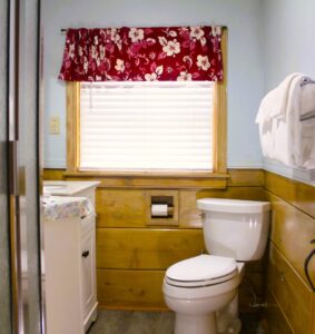 Dogwood Suite elliott house dogwood bath